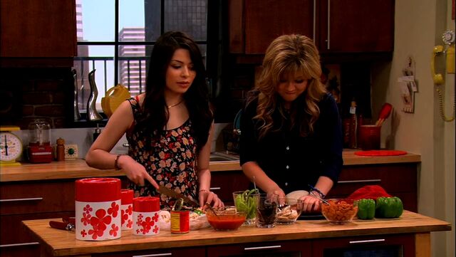 File:ICarly.S05E08.iBalls.480p.WEB-DL.x264-mSD.mkv 000374499.jpg
