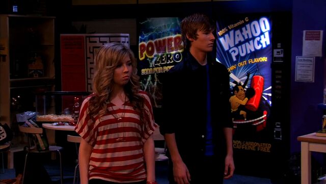 File:ICarly.S04E10.iOMG-HD.480p.Web-DL.x264-mSD.mkv 001070434.jpg