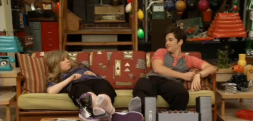 Are sam and freddie dating in real life