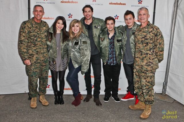 File:Icarlymil7.jpg