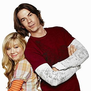 File:Icarly-300x300.jpg