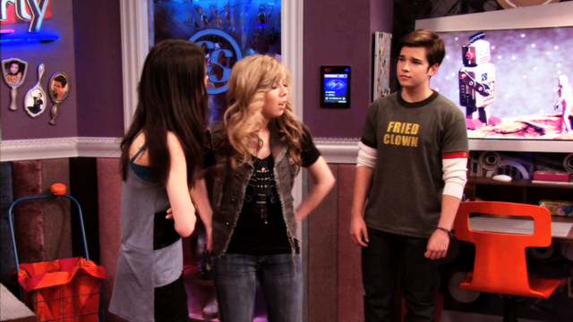 File:IHaI-CreddieScreencaps-29.png