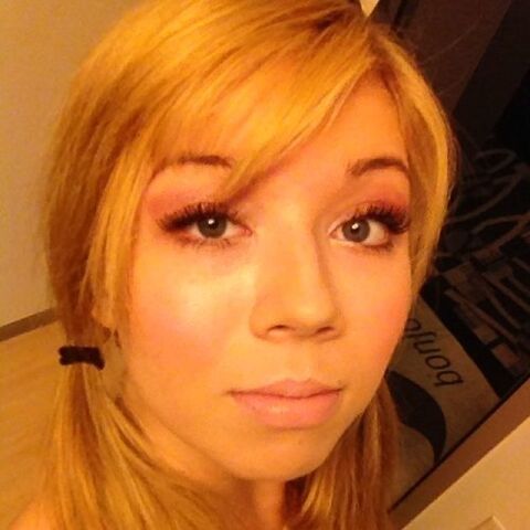 File:B3e163b0edbd90a377b3f8392dc728a5.jpeg