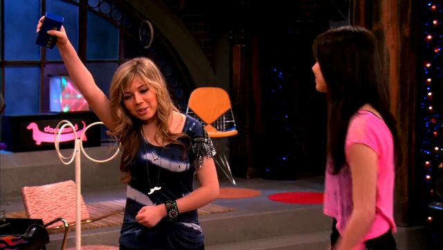 File:ICarly.S04E09.iPity.the.Nevel-HD.480p.WEB-DL.x264-mSD.mkv 000496705.jpg
