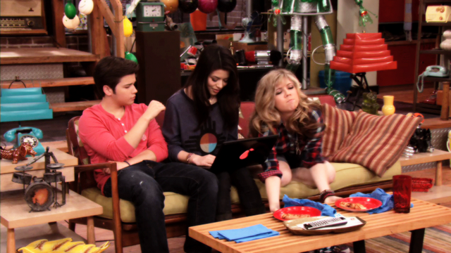 File:IHaI-CreddieScreencaps-18.png