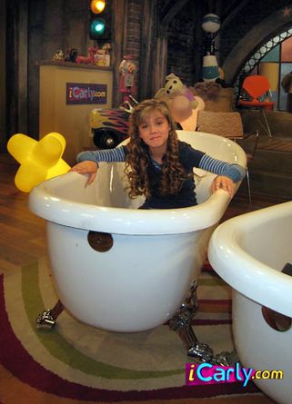 File:Bathtub.jpg