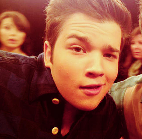File:Tumblr lz7dlm3O1K1qesyoho1 250.png