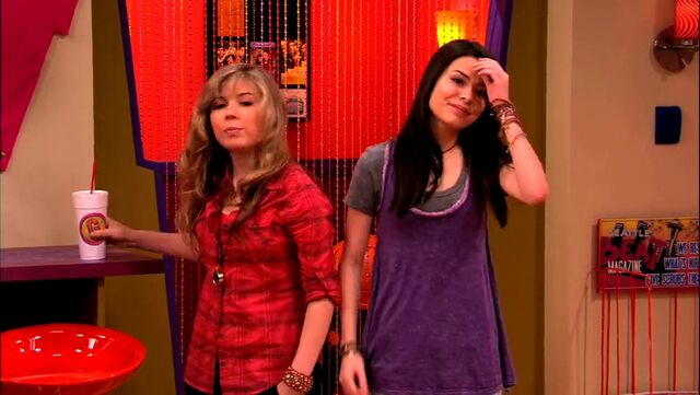 File:ICarly.cam.jpg