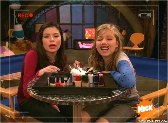 Arquivo:Lipstick.jpg