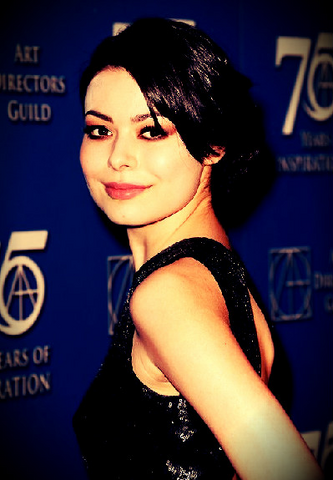 File:Tumblr lyz3f0F28S1rp3f1po1 r1 400.png