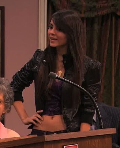 File:Victoria Justice (23).jpg