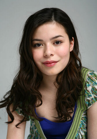 File:Miranda-Cosgrove4.jpg