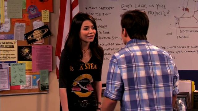 File:ICarly.S04E10.iOMG-HD.480p.Web-DL.x264-mSD.mkv 000799197.jpg