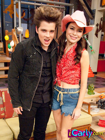 File:Vampirecuties.jpg