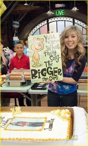 File:Jennette's bday.jpg