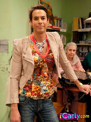 File:Spencer dressed as Pam.jpg