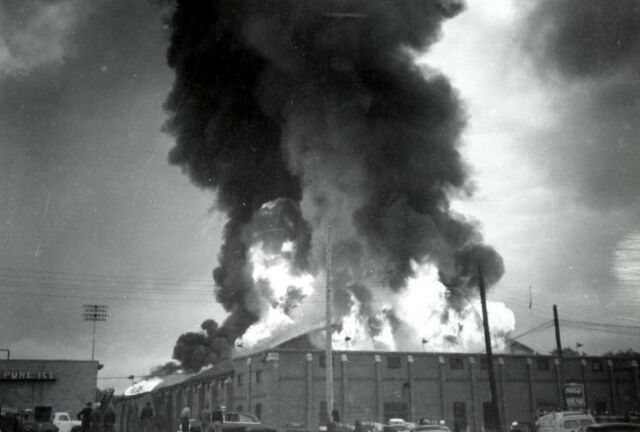 File:Fire Hambly Arena 2.jpg