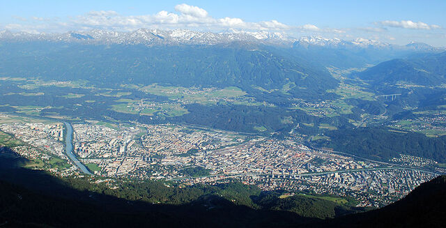 File:Innsbruck.jpg