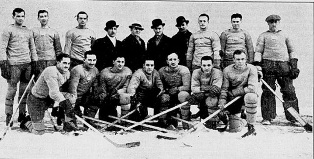 File:1935-36UMont.jpg