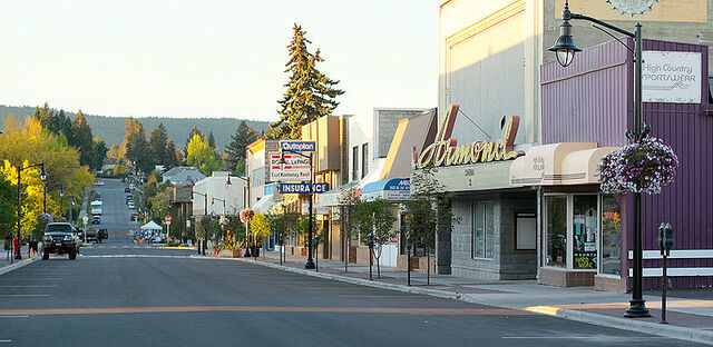 File:Cranbrook, British Columbia.jpg