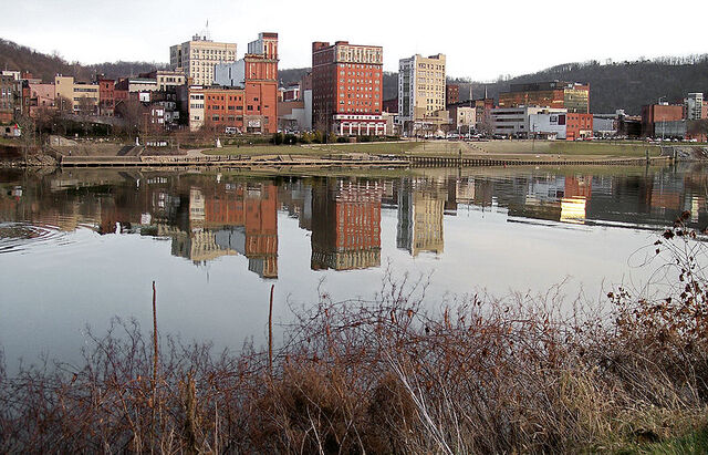 File:Wheeling, West Virginia.jpg