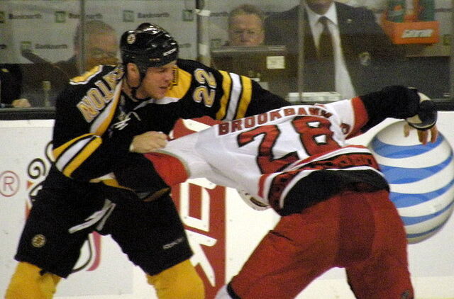 File:ThorntonfightingBrookbank.jpg