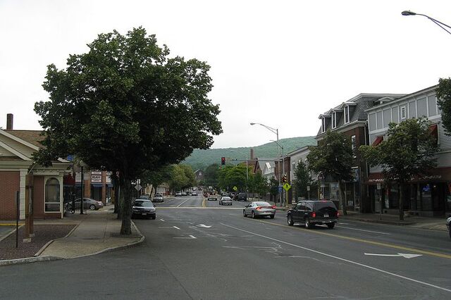File:Ware, Massachusetts.jpg