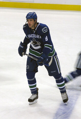 File:Taylor Pyatt1.jpg