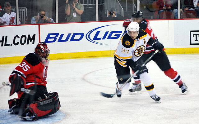 File:Patrice Bergeron Scott Clemensen 02-2009.jpg