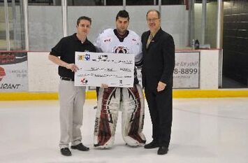 Caligiuri receives $1,000 scholarship