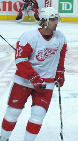 File:MikaelSamuelsson.jpg