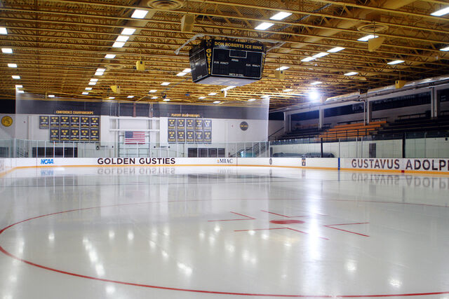 File:Don Roberts Arena.jpg
