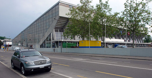 File:CingriaMauriceVernetsGeneve02.jpg