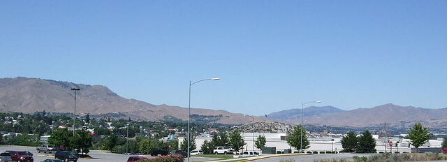 File:Wenatchee, Washington.jpg