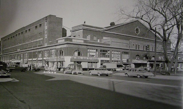 File:Montreal Forum, 1950s.png