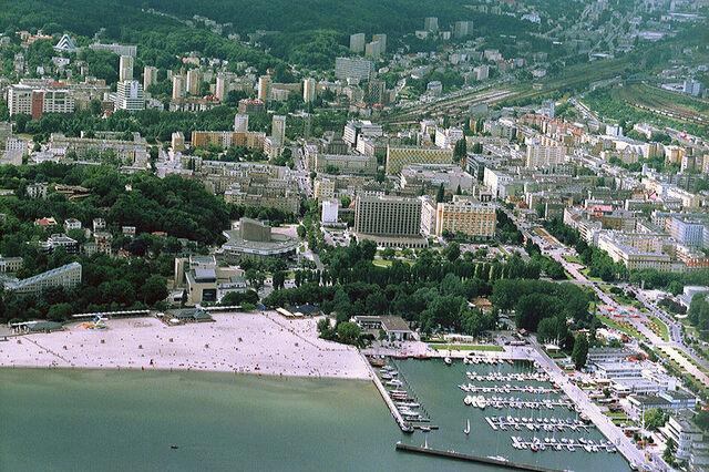 File:Gdynia.jpg