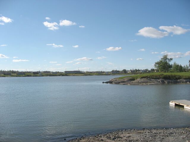 File:Cross Lake, Manitoba.jpg