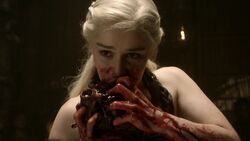 Daenerys 1x08.jpg