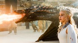 Drogon and daenerys stagione 5.jpg