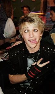 Dalton (2)