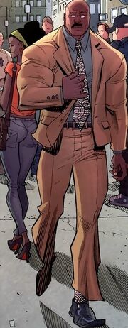 Lucan (Invincible) 001