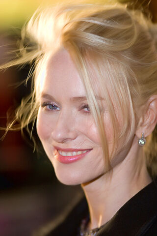 ファイル:Naomi Watts.jpg