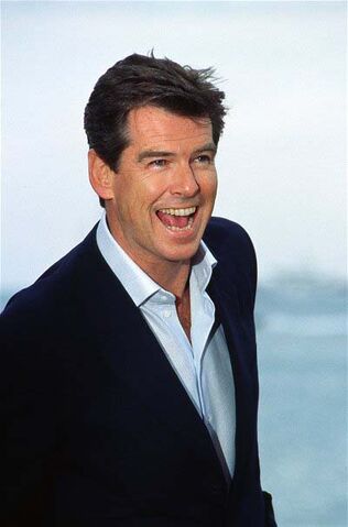ファイル:Pierce Brosnan.jpg