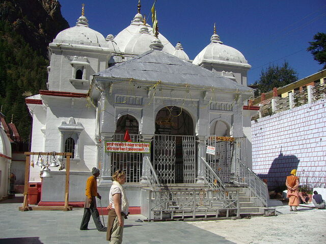 File:Gangotri temple.jpg