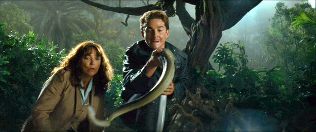 File:MarionMuttSnake.jpg