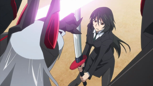 File:Chifuyu blocks Laura.jpg