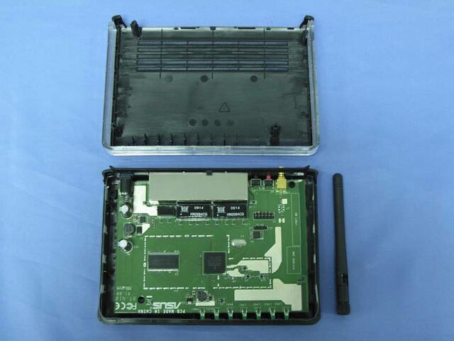 File:Asus RT-N10 FCCe.jpg