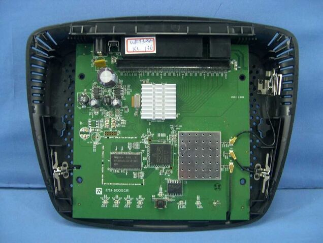 File:Linksys E2000 v1.0 FCCd.jpg