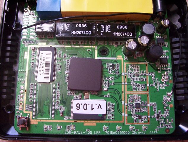 File:Rosewill RNX-EasyN400f.jpg