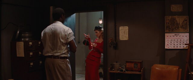 File:Marcel sees Shosanna dressed in red.jpg